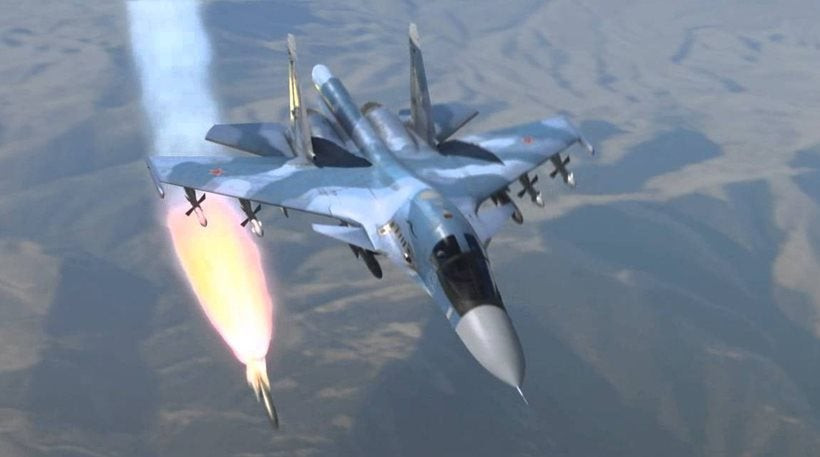 Οι Ρώσοι εξαϋλώνουν μαχητές του ISIS στις όχθες του Ευφράτη στην Deir ez-Zor (βίντεο)